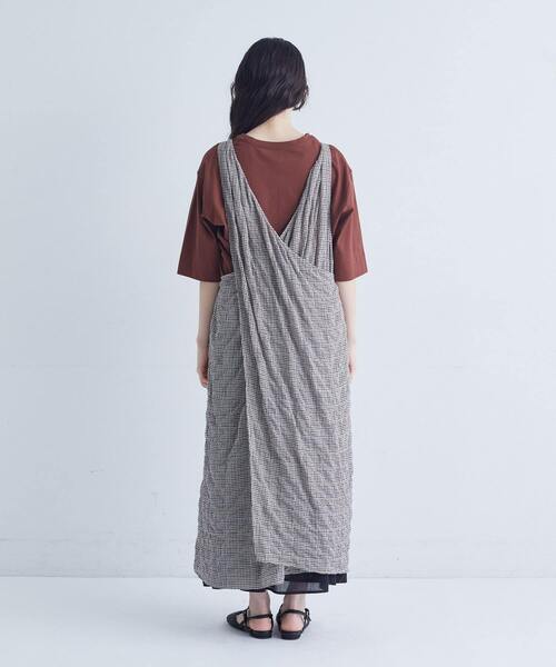 conges payes ADIEU TRISTESSE（コンジェ ペイエ アデュートリステス）の「シャーリングノースリーブワンピース（ワンピース・レディース・ブラウン/チェック・38）」の11枚目の写真