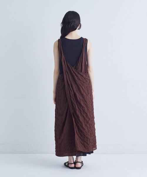 conges payes ADIEU TRISTESSE（コンジェ ペイエ アデュートリステス）の「シャーリングノースリーブワンピース（ワンピース・レディース・ブラウン/チェック・38）」の8枚目の写真