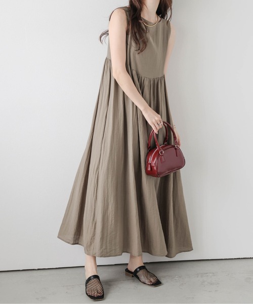 AMELY(エミリー)の「リネンライクギャザーフレアワンピース(ワンピース・レディース・ベージュ/ブラック/カーキブラウン・フリー)」の1枚目の写真