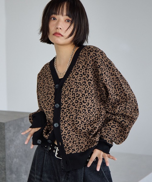 PBLIM（ページボーイリム）の「《UNISEX》レオパード柄カーディガン（カーディガン/ボレロ・レディース・チャコールグレー/ブラウン/ネイビー・SMALL/MEDIUM）」の4枚目の写真