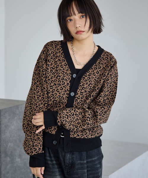 PBLIM（ページボーイリム）の「《UNISEX》レオパード柄カーディガン（カーディガン/ボレロ・レディース・チャコールグレー/ブラウン/ネイビー・SMALL/MEDIUM）」の6枚目の写真