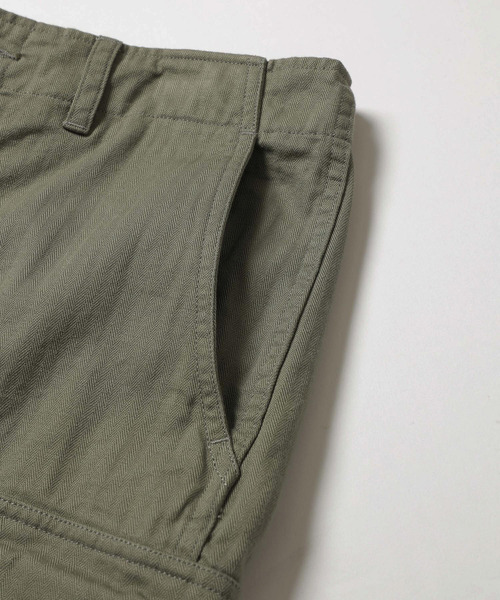 MR.OLIVE（ミスターオリーブ）の「MR.OLIVE ミスターオリーブ / US NAVY HERRINGBONE M-65 FIELD CARGO PANTS スレン染めヘリンボーンコットンフィールドカーゴパンツ / M253117（カーゴパンツ・メンズ・グリーン・SMALL/MEDIUM/LARGE）」の9枚目の写真