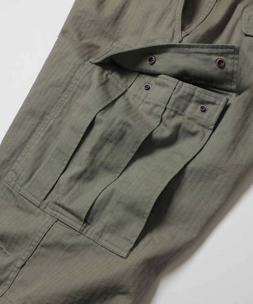 MR.OLIVE（ミスターオリーブ）の「MR.OLIVE ミスターオリーブ / US NAVY HERRINGBONE M-65 FIELD CARGO PANTS スレン染めヘリンボーンコットンフィールドカーゴパンツ / M253117（カーゴパンツ・メンズ・グリーン・SMALL/MEDIUM/LARGE）」の10枚目の写真