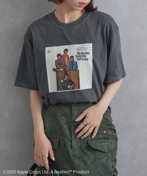 The Beatles(ザビートルズ)の「【THE FINAL VIEW】The Beatles / ビートルズ ピグメント プリントTシャツ(Tシャツ/カットソー・レディース・ホワイト/イエロー/ブラック・XL/L/M)」の6枚目の写真