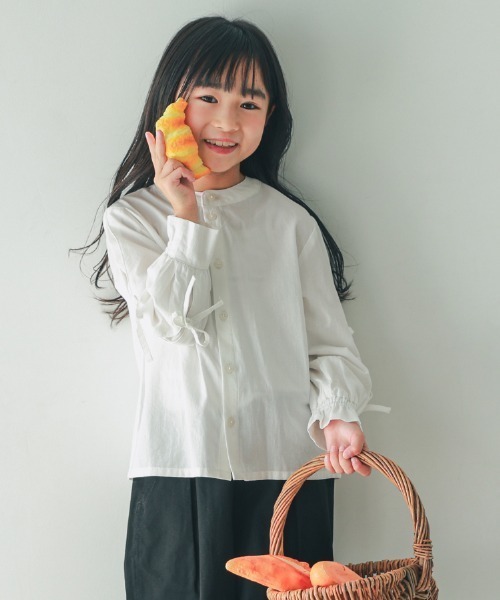NHT(エヌエイチティー)の「NHT/エヌエイチティー リボン ボックスシャツ(シャツ/ブラウス・キッズ・ブラック/オフホワイト・120cm/130cm/140cm/150cm/160cm/110cm)」の2枚目の写真