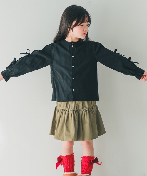 NHT(エヌエイチティー)の「NHT/エヌエイチティー リボン ボックスシャツ(シャツ/ブラウス・キッズ・ブラック/オフホワイト・120cm/130cm/140cm/150cm/160cm/110cm)」の8枚目の写真