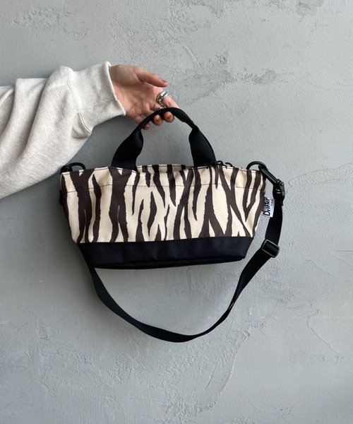 Drifter（ドリフター）の「[Drifter/ドリフター] 2WAY ワイドトートバッグ（ショルダーバッグ・レディース・ブラック/ゼブラ/レオパード・ONE SIZE）」の18枚目の写真