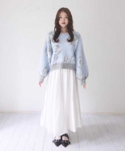 mellowneon（メロウネオン）の「ローズニュアンスデザインニット（ニット/セーター・レディース・ベージュ/サックスブルー・FREE）」の6枚目の写真