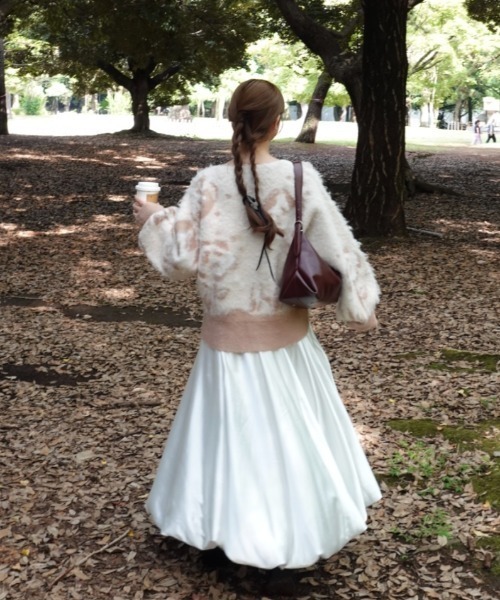 mellowneon（メロウネオン）の「ローズニュアンスデザインニット（ニット/セーター・レディース・ベージュ/サックスブルー・FREE）」の18枚目の写真