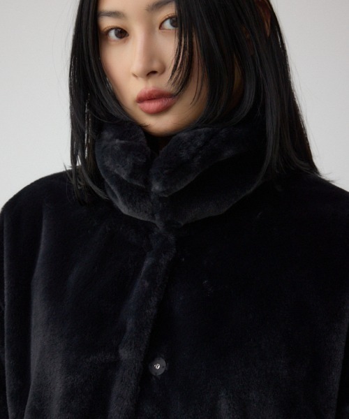 AZUL by moussy（アズールバイマウジー）の「スタンド2WAYファーショートコート（ブルゾン・レディース・アイボリー/ブラック/グレー/ブラウン系その他・SMALL/MEDIUM）」の3枚目の写真