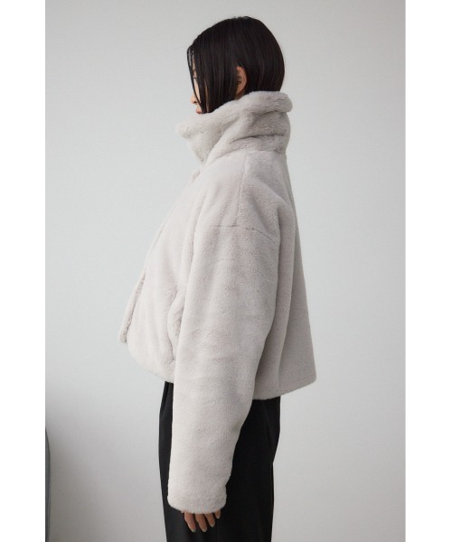AZUL by moussy（アズールバイマウジー）の「スタンド2WAYファーショートコート（ブルゾン・レディース・アイボリー/ブラック/グレー/ブラウン系その他・SMALL/MEDIUM）」の13枚目の写真