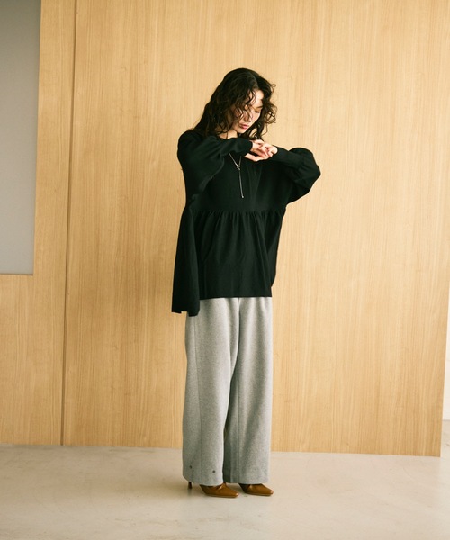 Lutim by u(ルチバイユー)の「Peplum knit volume top / ペプラムニットボリュームトップス(ニット/セーター・レディース・チャコールグレー/ナチュラル/ブラック・FREE)」の14枚目の写真
