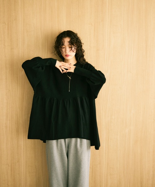 Lutim by u(ルチバイユー)の「Peplum knit volume top / ペプラムニットボリュームトップス(ニット/セーター・レディース・チャコールグレー/ナチュラル/ブラック・FREE)」の11枚目の写真