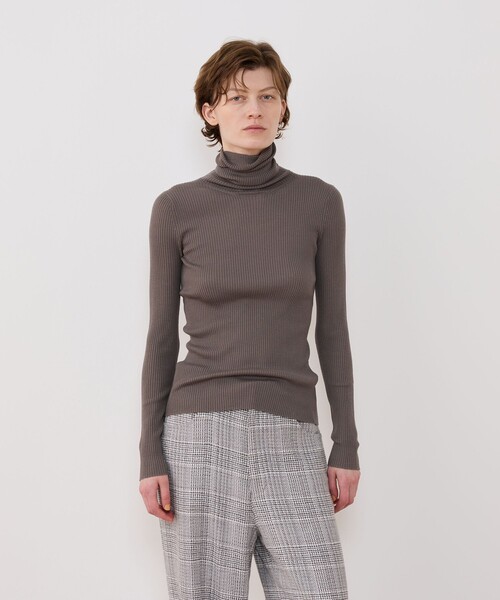 プルミエールウールリブ タートルネックプルオーバー（ニット/セーター
