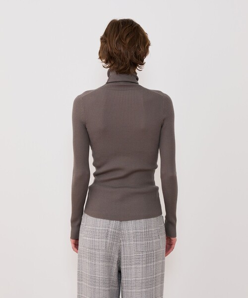 プルミエールウールリブ タートルネックプルオーバー（ニット/セーター