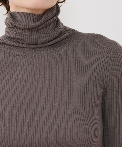 プルミエールウールリブ タートルネックプルオーバー（ニット/セーター
