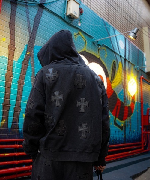 L.H.P（エルエイチピー）の「UNKNOWNLONDON/アンノウンロンドン/LHP別注 Leather Cross Zip Hoodie（パーカー・レディース・ホワイト/ブラック・M/L/XL）」の18枚目の写真