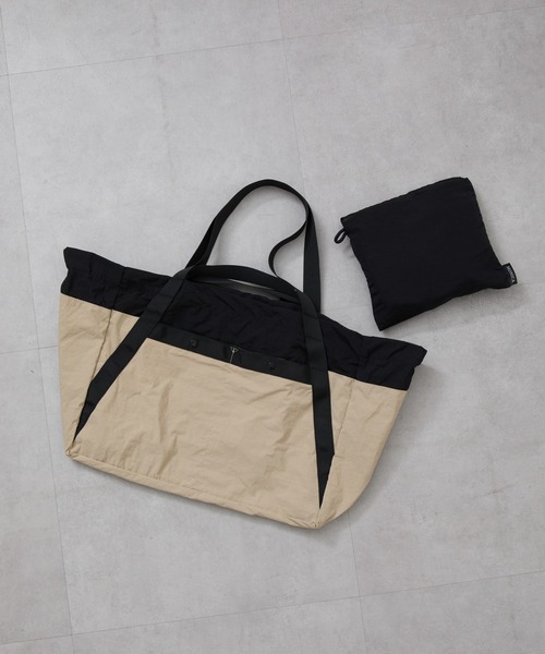 COLONY 2139（コロニートゥーワンスリーナイン）の「超軽量290g 撥水ポケッタブルラージトートバッグ（トートバッグ・メンズ・ベージュ/ブラック・FREE）」の3枚目の写真