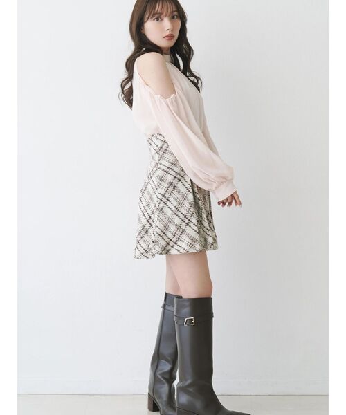 MERCURYDUO(マーキュリーデュオ)の「シフォンアメスリオフショルブラウス(シャツ/ブラウス・レディース・ベビーピンク/オフホワイト/ライトグレー・FREE)」の5枚目の写真