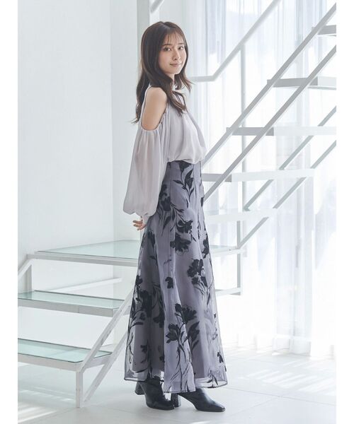 MERCURYDUO(マーキュリーデュオ)の「シフォンアメスリオフショルブラウス(シャツ/ブラウス・レディース・ベビーピンク/オフホワイト/ライトグレー・FREE)」の12枚目の写真