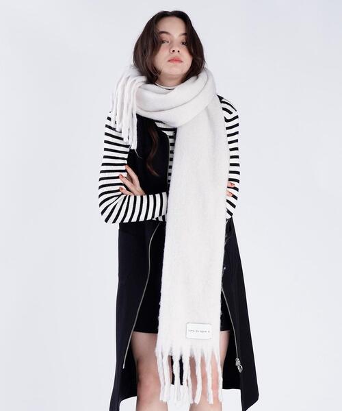 To b. by agnes b.（トゥービーバイアニエスベー）の「カラー マフラー（マフラー・レディース・ホワイト系その他・FREE）」の8枚目の写真