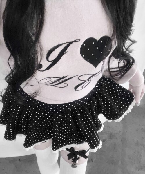 OLIVE des OLIVE（オリーブデオリーブ）の「【インフルエンサー企画】miko I LOVE ME ニット（ポロシャツ・レディース・ピンク/ブラック・FREE）」の4枚目の写真