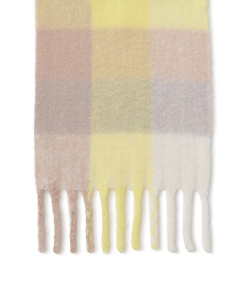 VIS（ビス）の「ふわふわフリンジチェックマフラー/静電気防止（マフラー・レディース・チャコールグレー/イエロー系その他2/ブラウン系その他3/ブルー系その他4・FREE）」の21枚目の写真