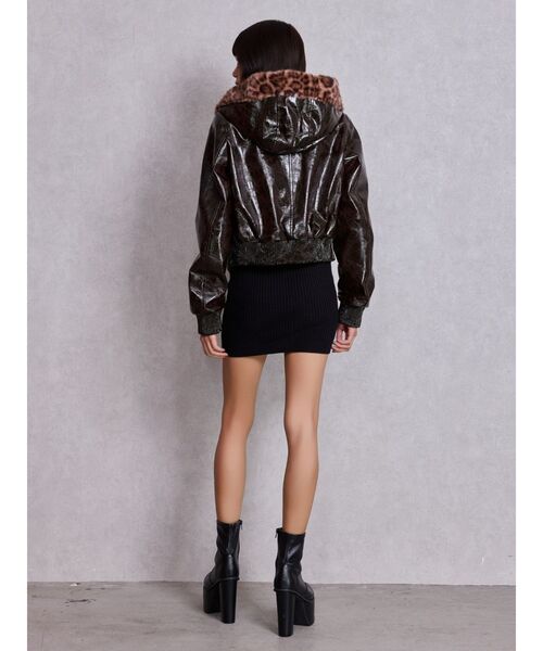 GYDA(ジェイダ)の「Hoodie フェイクレザーコート(ダウンジャケット/コート・レディース・その他1/アイボリー/ブラック・FREE)」の6枚目の写真