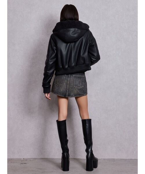 GYDA(ジェイダ)の「Hoodie フェイクレザーコート(ダウンジャケット/コート・レディース・その他1/アイボリー/ブラック・FREE)」の10枚目の写真