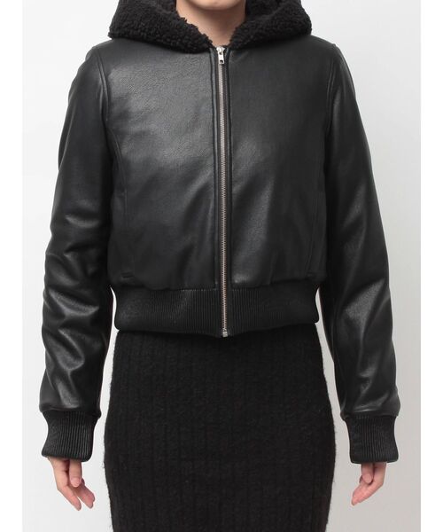 GYDA(ジェイダ)の「Hoodie フェイクレザーコート(ダウンジャケット/コート・レディース・その他1/アイボリー/ブラック・FREE)」の15枚目の写真