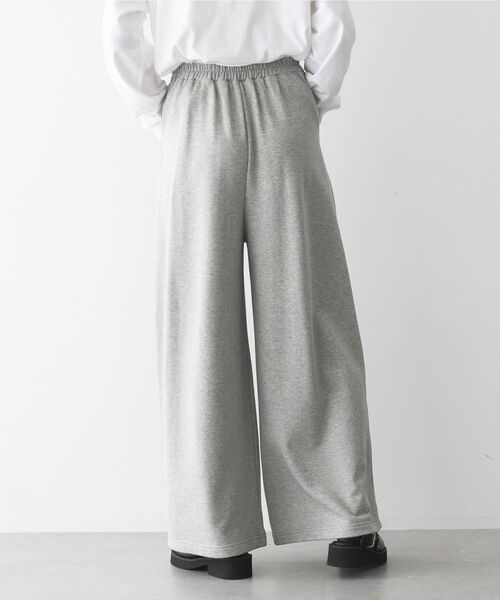 GARAGE OF GOOD CLOTHING（ガレージオブグッドクロージング）の「【日本製】裏毛２タックバレルパンツ（その他パンツ・レディース・ベージュ系その他2/ライトカーキ/杢グレー・FREE）」の15枚目の写真