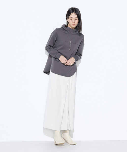 Gabardine K.T(ギャバジンケーティー)の「レーヨンミックスダンボール フーディプルオーバー(Tシャツ/カットソー・レディース・チャコール/ライトベージュ/グレー系その他・9号/7号)」の18枚目の写真