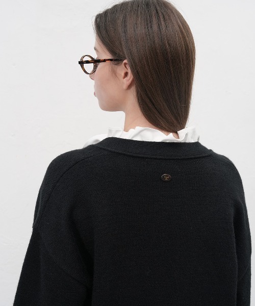 GENERAL IDEA(ジェネラルアイデア)の「【GENERAL IDEA】バルーンスリーブルーズカーディガン / BALLOON SLEEVE LOOSE FIT CARDIGAN(カーディガン/ボレロ・レディース・ブラック/チャコール・L/M/S)」の5枚目の写真