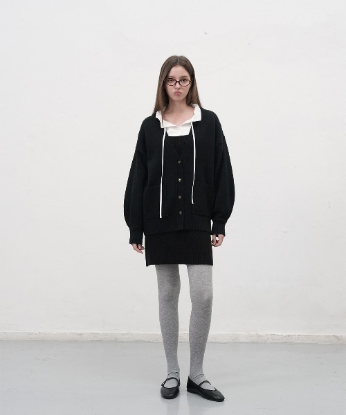 GENERAL IDEA(ジェネラルアイデア)の「【GENERAL IDEA】バルーンスリーブルーズカーディガン / BALLOON SLEEVE LOOSE FIT CARDIGAN(カーディガン/ボレロ・レディース・ブラック/チャコール・L/M/S)」の6枚目の写真