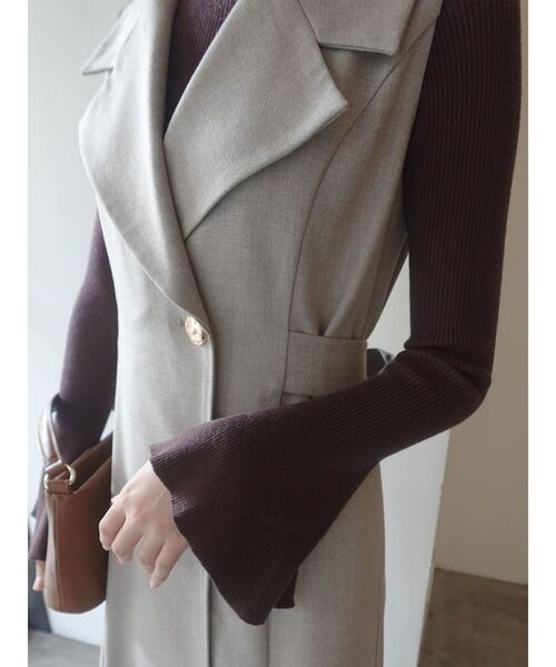 LAGUNAMOON（ラグナムーン）の「メタルボタンテーラードジャンパースカート（ワンピース・レディース・ブラウン/ライトグレー/ブラック/ベージュ/チャコールグレー/ネイビー・MEDIUM/SMALL）」の21枚目の写真