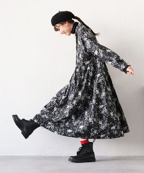 soulberry(ソウルベリー)の「私の霜草花のワンピース(ワンピース・レディース・ブラック・M/L/LL/3L/4L)」の1枚目の写真