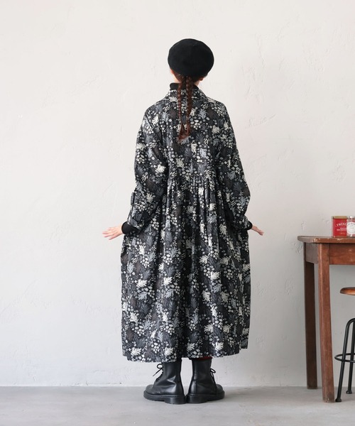 soulberry(ソウルベリー)の「私の霜草花のワンピース(ワンピース・レディース・ブラック・M/L/LL/3L/4L)」の2枚目の写真