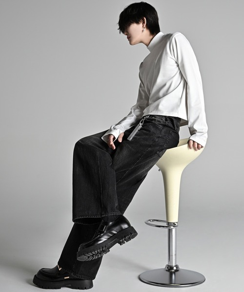 ADRER（アドラー）の「High Neck Compact Long T / ハイネックコンパクトロングT（Tシャツ/カットソー・メンズ・ブラック/ホワイト・S/XS/M/L）」の16枚目の写真
