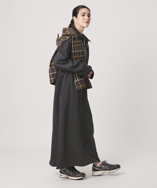 THOUSAND MILE(サウザンドマイル)の「<THOUSAND MILE>ハーフジップ ワンピース(ワンピース・レディース・ダークグレー/ダークブラウン・FREE)」の4枚目の写真