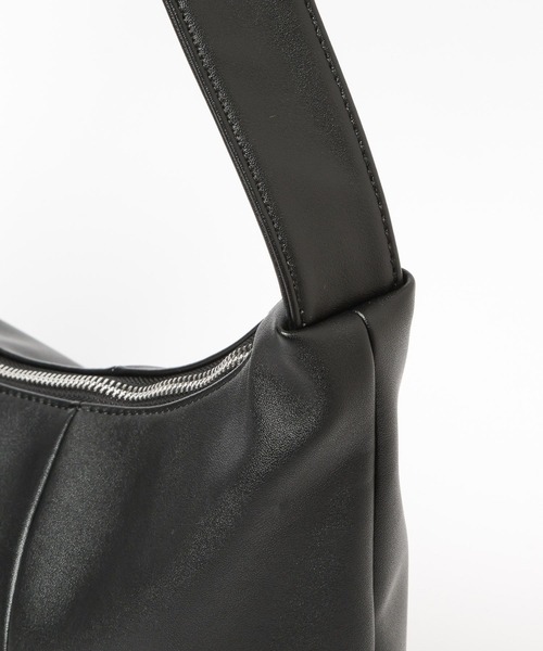 HARE（ハレ）の「クロワッサンショルダーBAG(HARE)（ショルダーバッグ・メンズ・ブラック・FREE）」の8枚目の写真