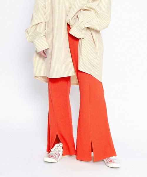 PUNYUS（プニュズ）の「フロントスリットフレアパンツ（その他パンツ・レディース・イエロー/レッド/カーキ/ブラック・1/2/3/4/5）」の9枚目の写真