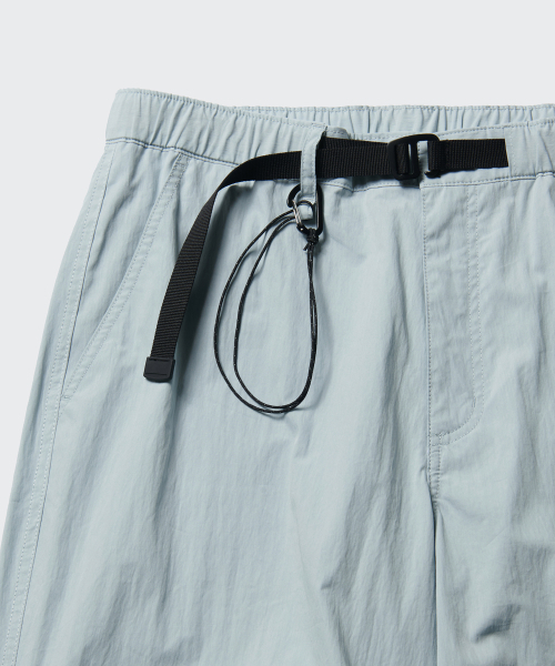 MUSINSA STANDARD（ムシンサスタンダード）の「[シティレジャー] CN ワイドベルトパラシュートパンツ [クラウディブルー]（その他パンツ・メンズ・その他・26/28/30/32/34/36/38/40/42/29/31/33/27）」の2枚目の写真