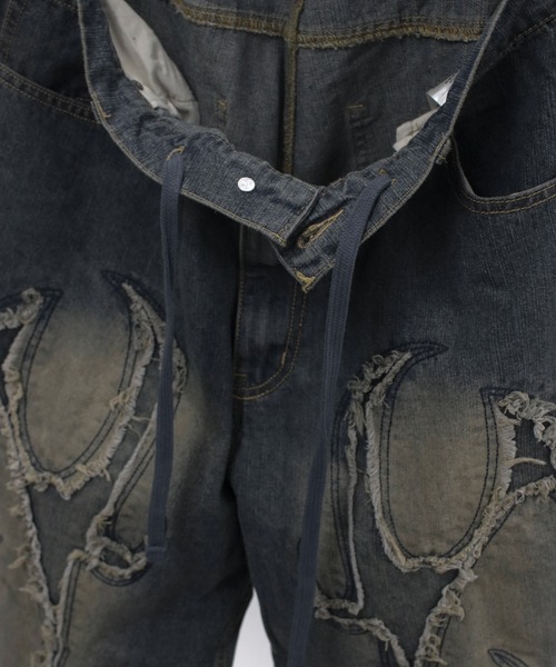 NYLAUS(ナイラス)の「【NYS】トライバル カットオフモチーフ バギーパンツ ワイドデニムパンツ(デニムパンツ・メンズ・ブラック/ブルー・M/L)」の3枚目の写真