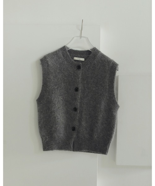 アンヌーク　Crewneck Botton Vest グレー　新品 Crewneck Botton Vest（ベスト）｜anuke（アンヌーク）のファッション