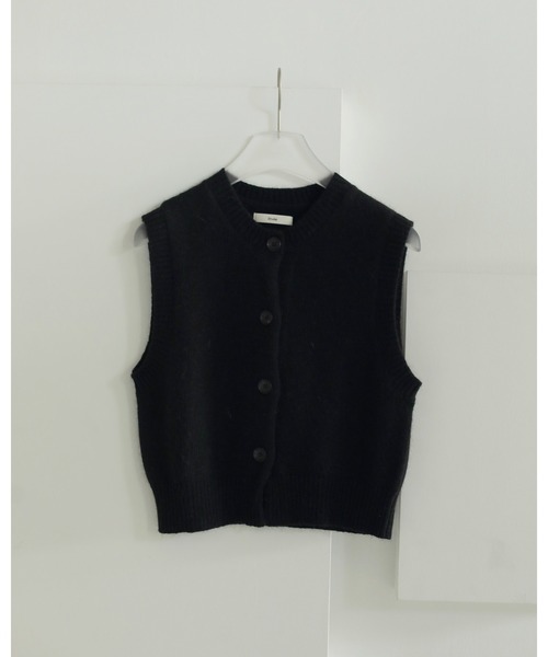 Crewneck Botton Vest（ベスト）｜anuke（アンヌーク）のファッション