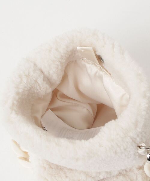 Guess(ゲス)の「DESIREE Fur Bag ショルダーバッグ (ショルダーバッグ・レディース・ホワイト系その他・ONE SIZE)」の12枚目の写真