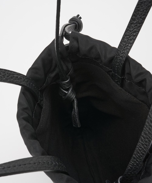 IACUCCI(イアクッチ)の「アーゴ 2WAYTOTE NYLON/CERVO(ショルダーバッグ・レディース・ブラック・FREE)」の11枚目の写真