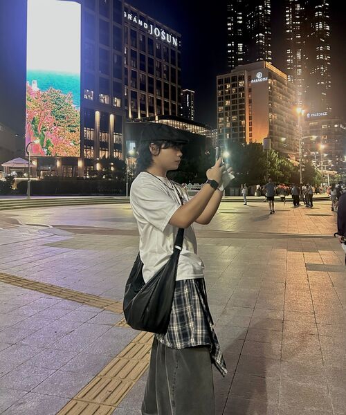 KICHUL(キチョル)の「ALL-DAY MIDDLE CROSS BAG (BLACK)(メッセンジャーバッグ・レディース・その他・FREE)」の17枚目の写真