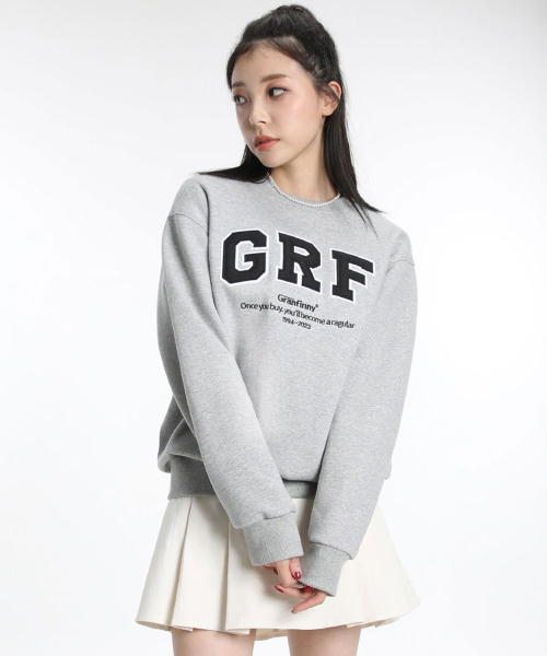 GRANFINNY(グランフィニ)の「GRF エンボス刺繍 スウェット - メランジ(スウェット・レディース・ミックスグレー・MEDIUM/LARGE/X-LARGE/XX-LARGE)」の2枚目の写真