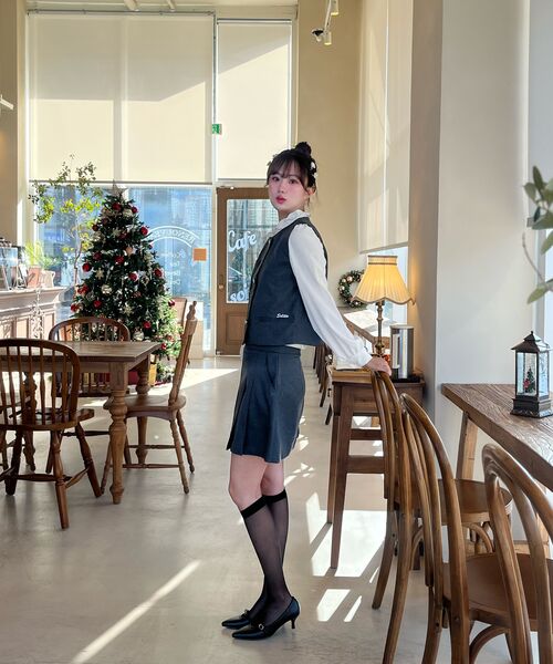 SELITIO(セレティオ)の「レディース クラシック ベスト スカート セットアップ(ベスト・レディース・グレー・SMALL/MEDIUM/LARGE)」の2枚目の写真